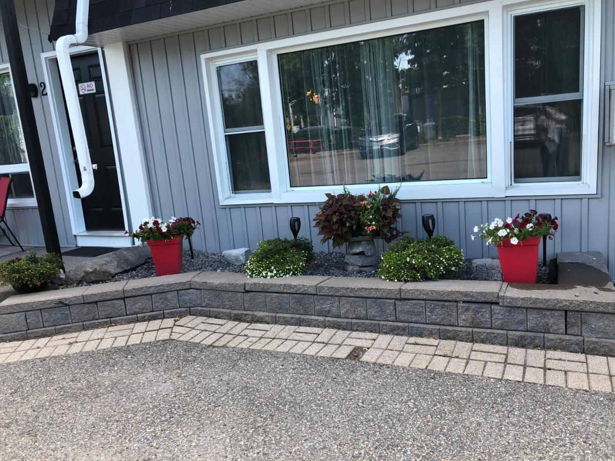 New Rockland Motel Bobcaygeon Extérieur photo