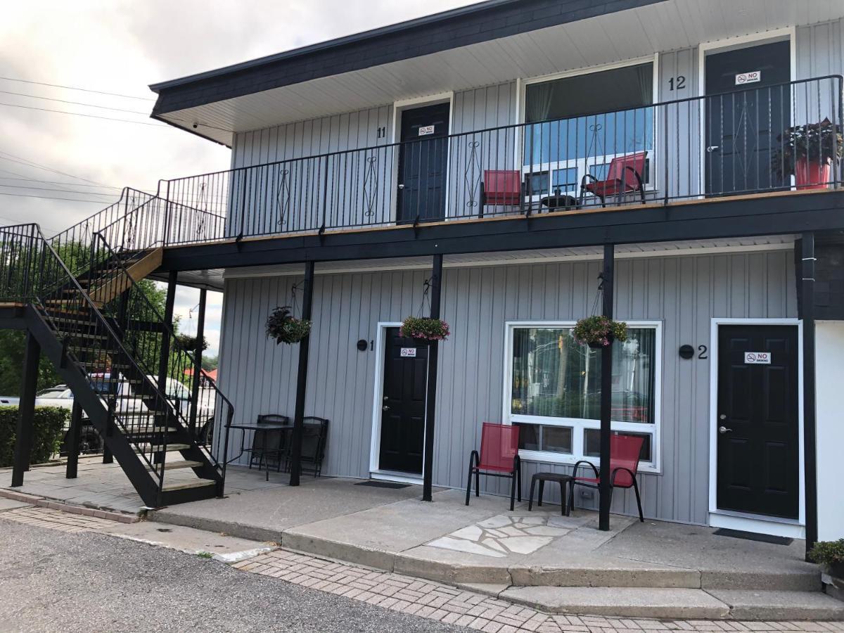 New Rockland Motel Bobcaygeon Extérieur photo